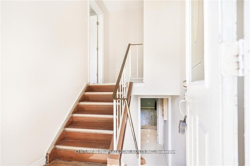Photo 7 of 150 Bonaventure Drive, Hamilton, Gilbert — HOMEH
