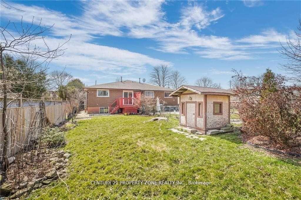 Photo 13 of 150 Bonaventure Drive, Hamilton, Gilbert — HOMEH