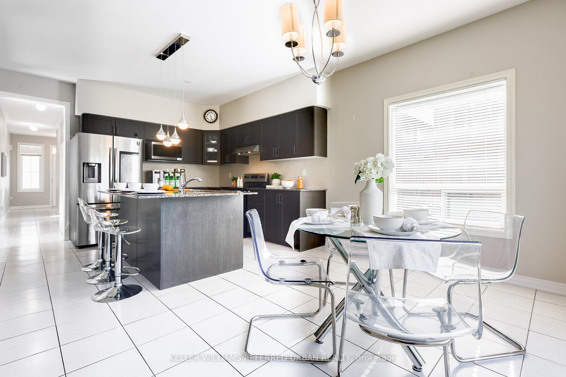 Photo 16 of 30 Henry Smith Avenue, Clarington, Bowmanville — HOMEH