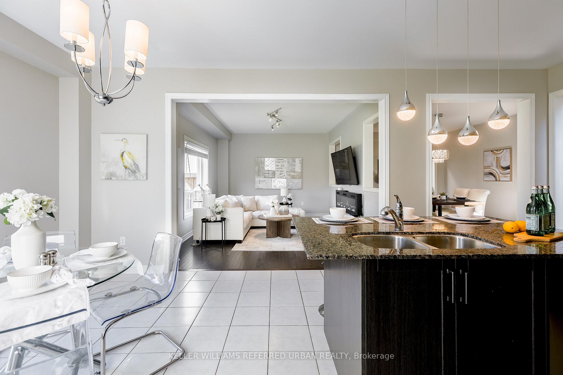 Photo 18 of 30 Henry Smith Avenue, Clarington, Bowmanville — HOMEH