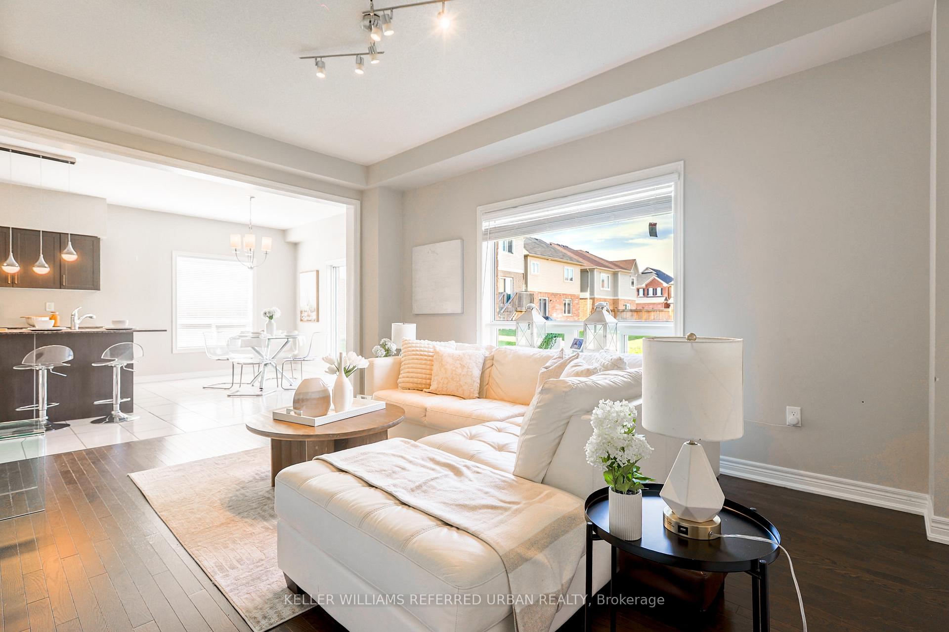 Photo 22 of 30 Henry Smith Avenue, Clarington, Bowmanville — HOMEH