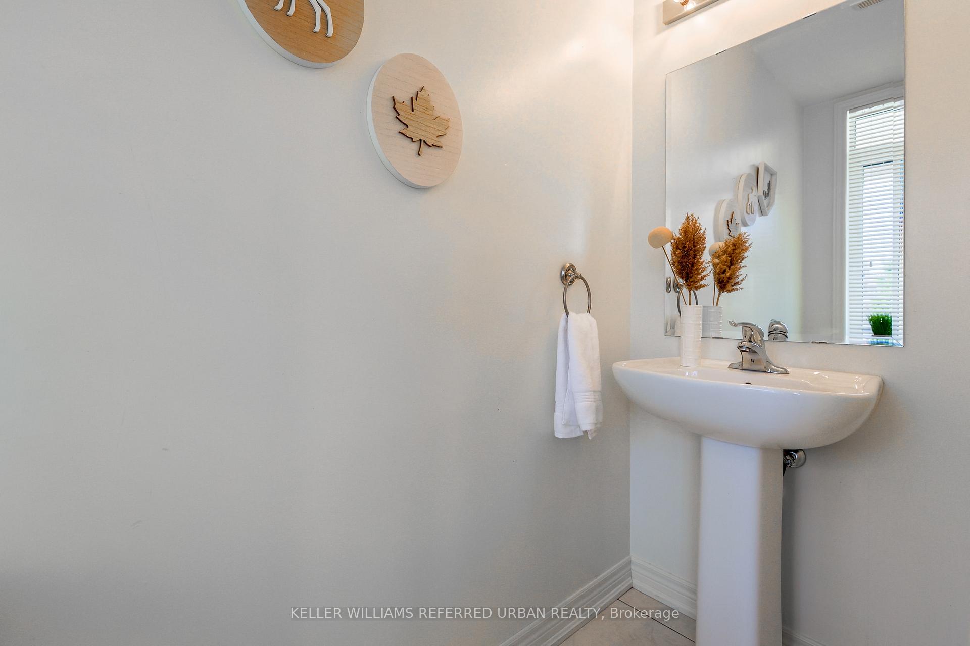 Photo 26 of 30 Henry Smith Avenue, Clarington, Bowmanville — HOMEH