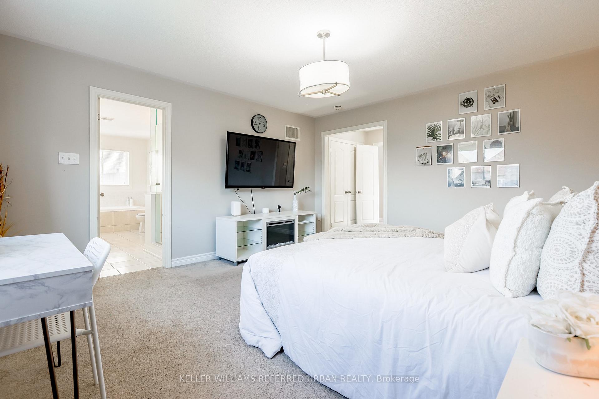 Photo 31 of 30 Henry Smith Avenue, Clarington, Bowmanville — HOMEH