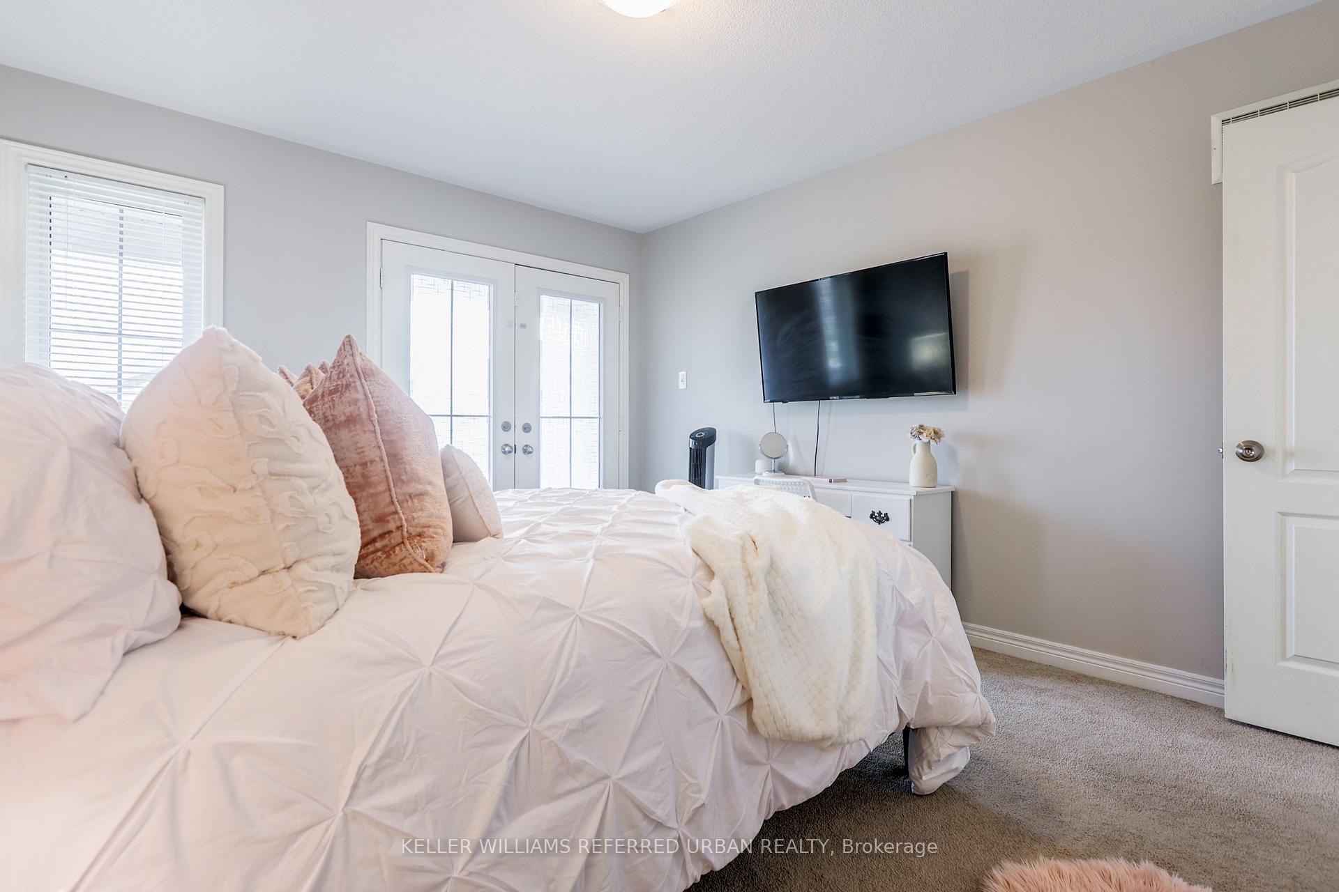 Photo 39 of 30 Henry Smith Avenue, Clarington, Bowmanville — HOMEH