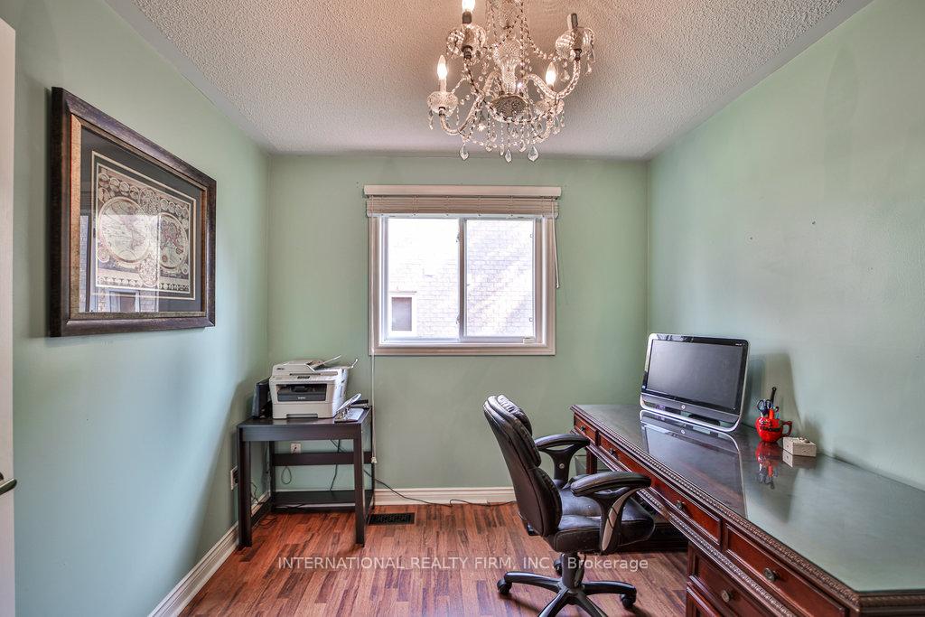 Photo 10 of 4 Cornerstone Court, Caledon, Bolton East — HOMEH