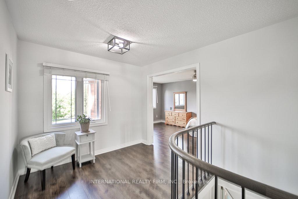 Photo 14 of 4 Cornerstone Court, Caledon, Bolton East — HOMEH