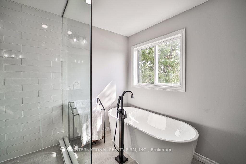 Photo 17 of 4 Cornerstone Court, Caledon, Bolton East — HOMEH