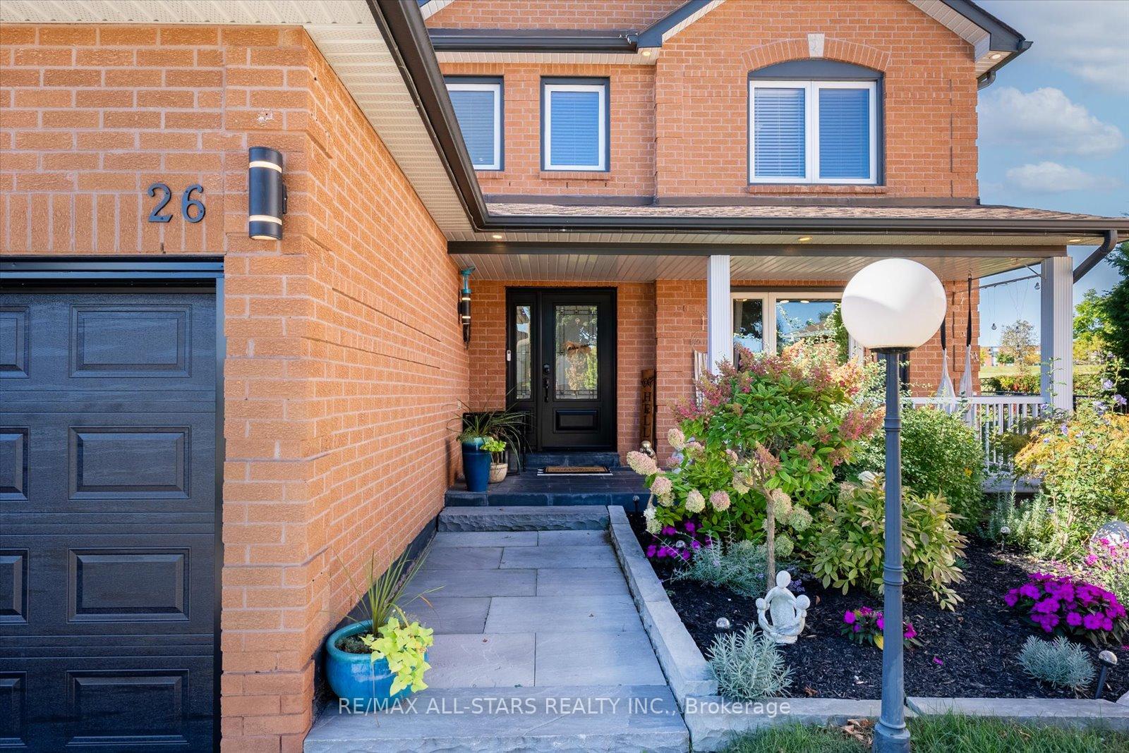 Photo 2 of 26 Doon Crescent, Georgina, Keswick North — HOMEH