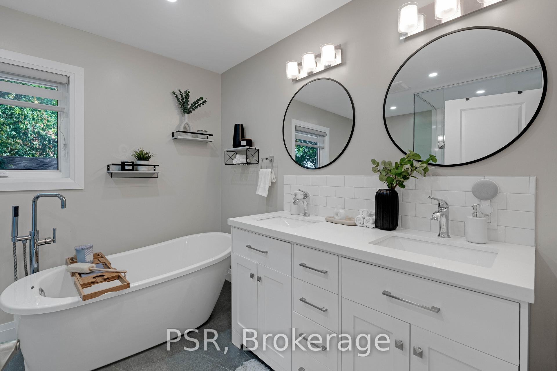 Photo 8 of 15 Wenderly Drive, Aurora, Aurora Village — HOMEH