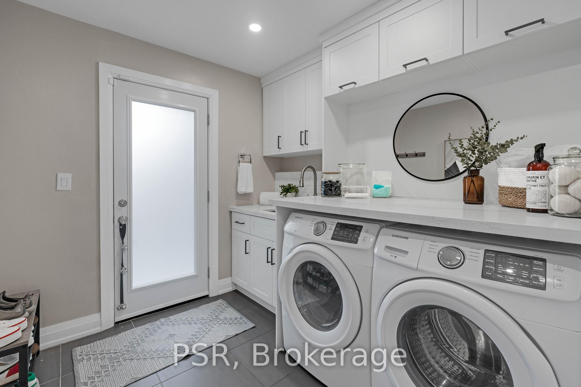 Photo 9 of 15 Wenderly Drive, Aurora, Aurora Village — HOMEH