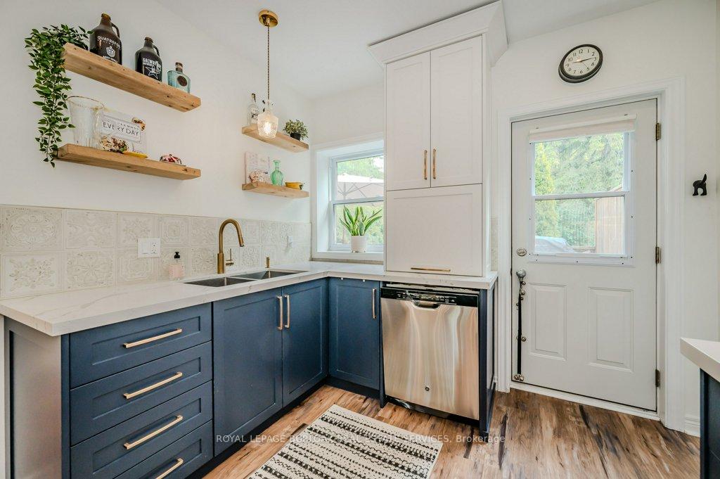 Photo 16 of 450 Herkimer Street, Hamilton, Kirkendall — HOMEH
