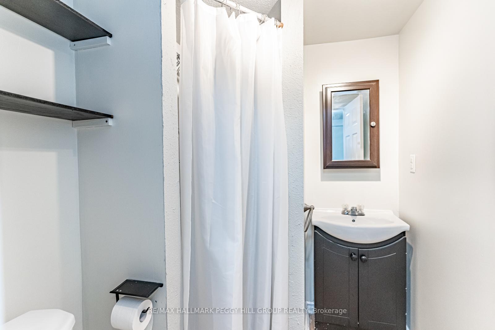 Photo 13 of 65 Oriole Crescent, Wasaga Beach — HOMEH