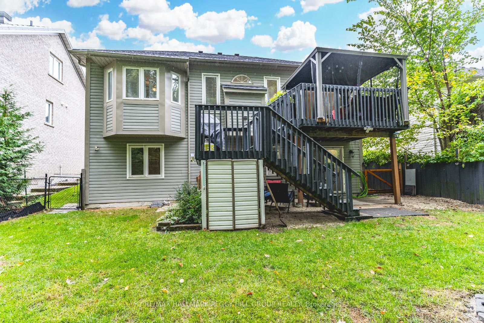 Photo 24 of 65 Oriole Crescent, Wasaga Beach — HOMEH