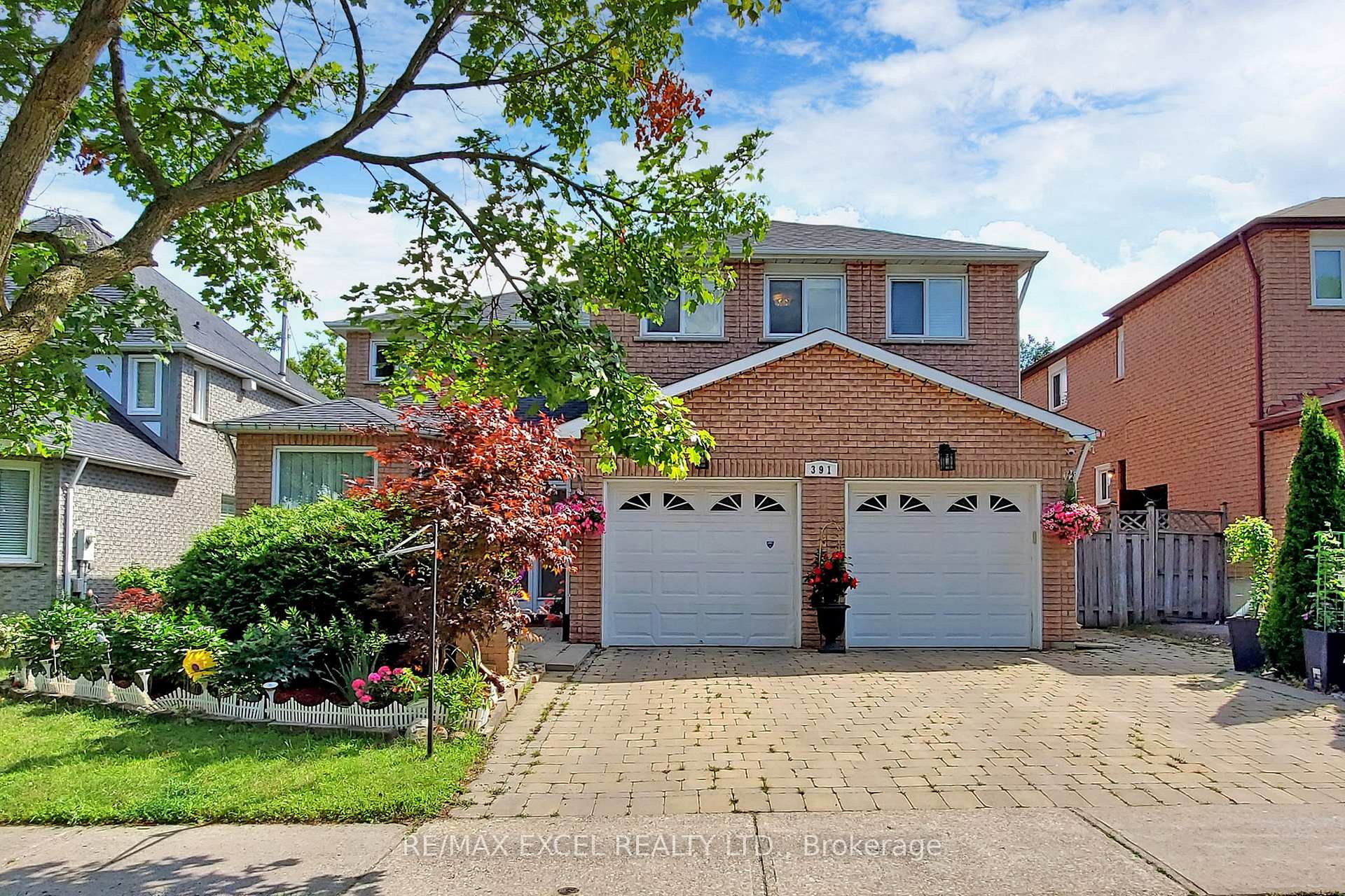 Photo 1 of 391 Manhattan Drive, Markham, Markville — HOMEH