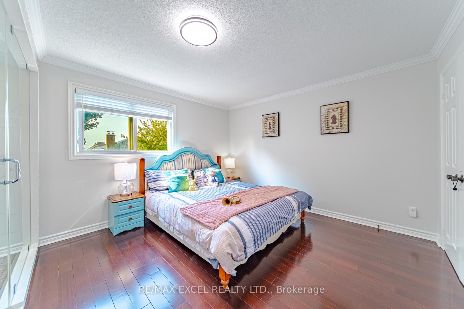 Photo 17 of 391 Manhattan Drive, Markham, Markville — HOMEH