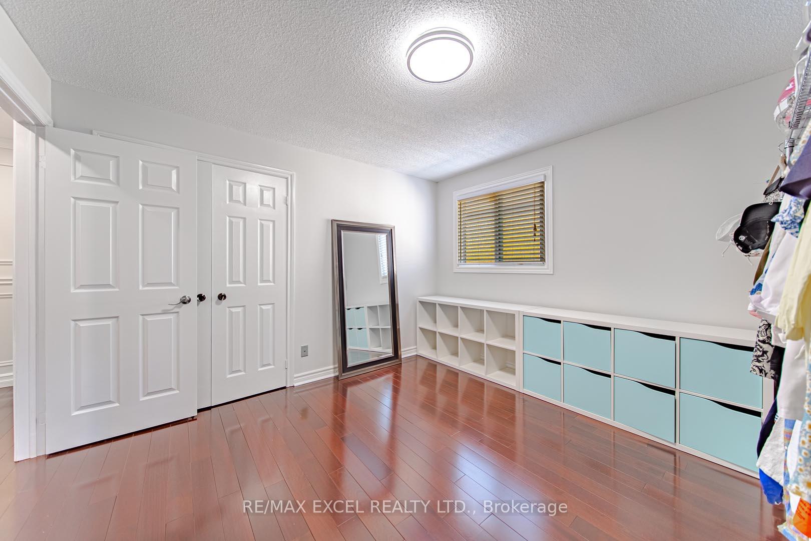 Photo 29 of 391 Manhattan Drive, Markham, Markville — HOMEH