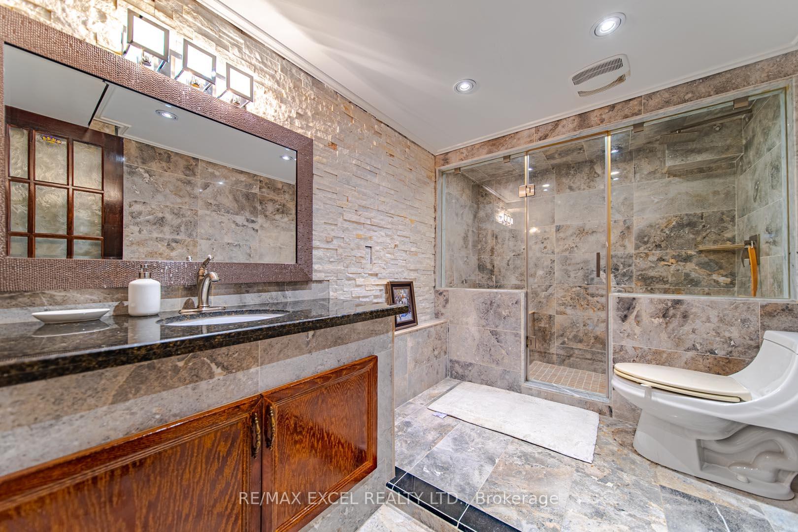 Photo 26 of 391 Manhattan Drive, Markham, Markville — HOMEH