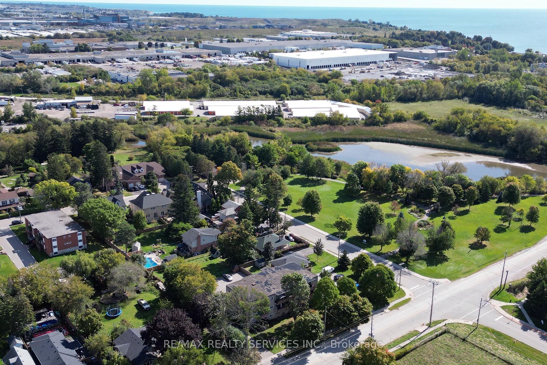 Photo 23 of 102 Front Street E, Whitby, Port Whitby — HOMEH