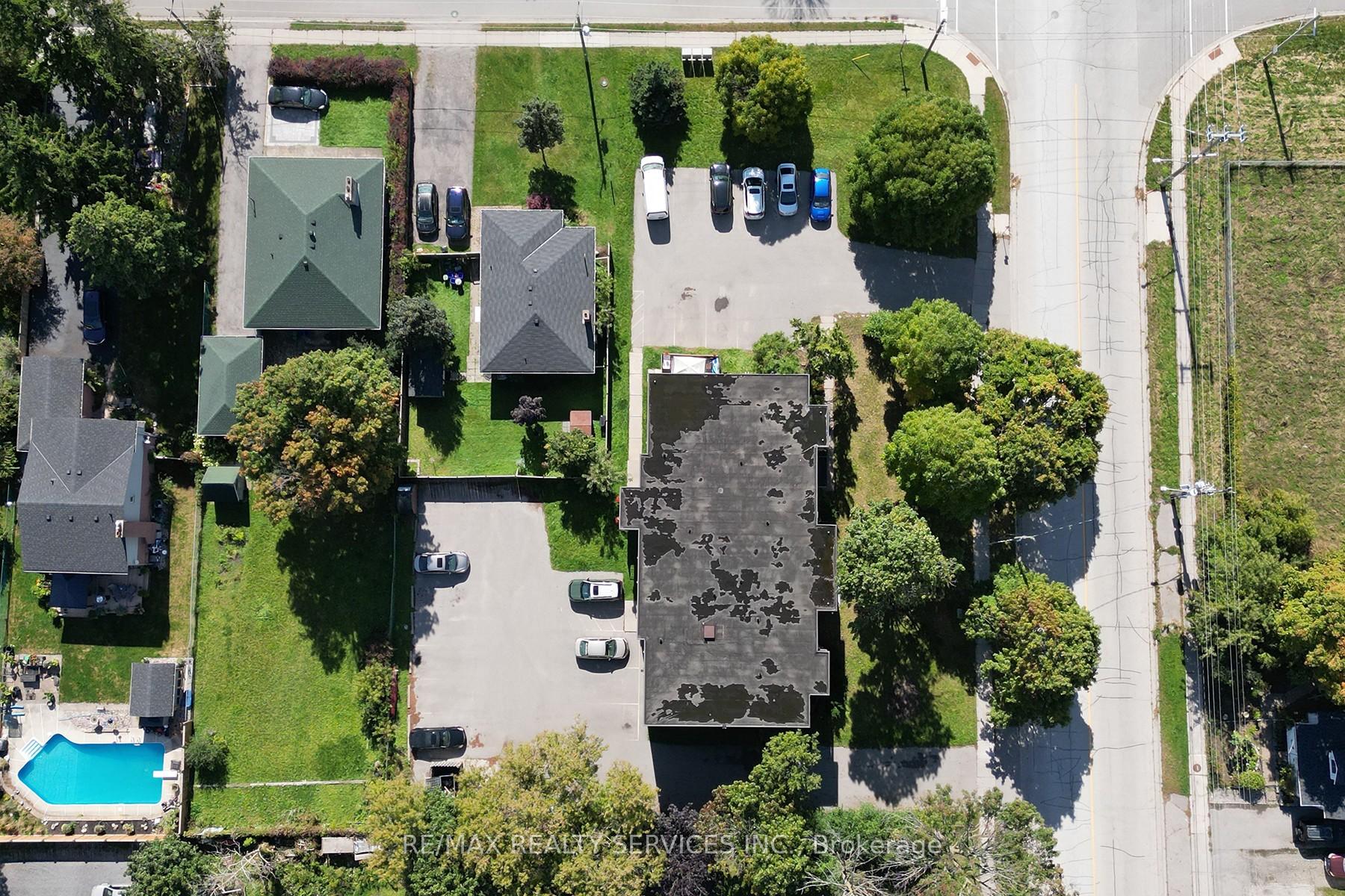 Photo 14 of 102 Front Street E, Whitby, Port Whitby — HOMEH