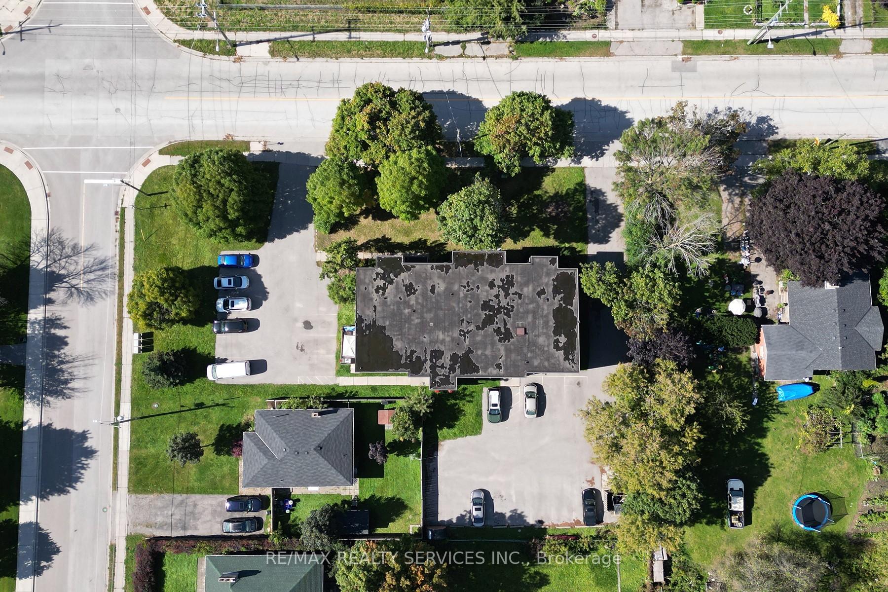 Photo 22 of 102 Front Street E, Whitby, Port Whitby — HOMEH