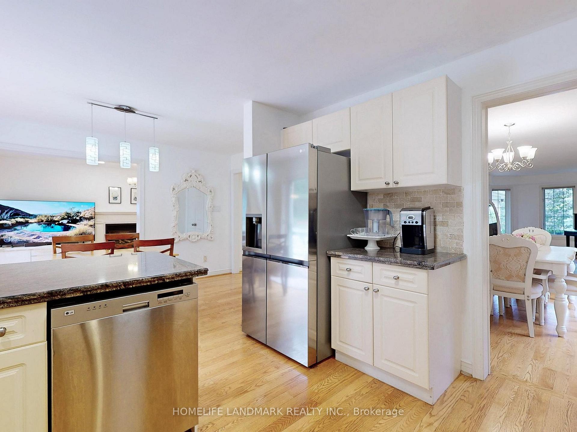 Photo 9 of 64 Bradgate Drive, Markham, Thornlea — HOMEH