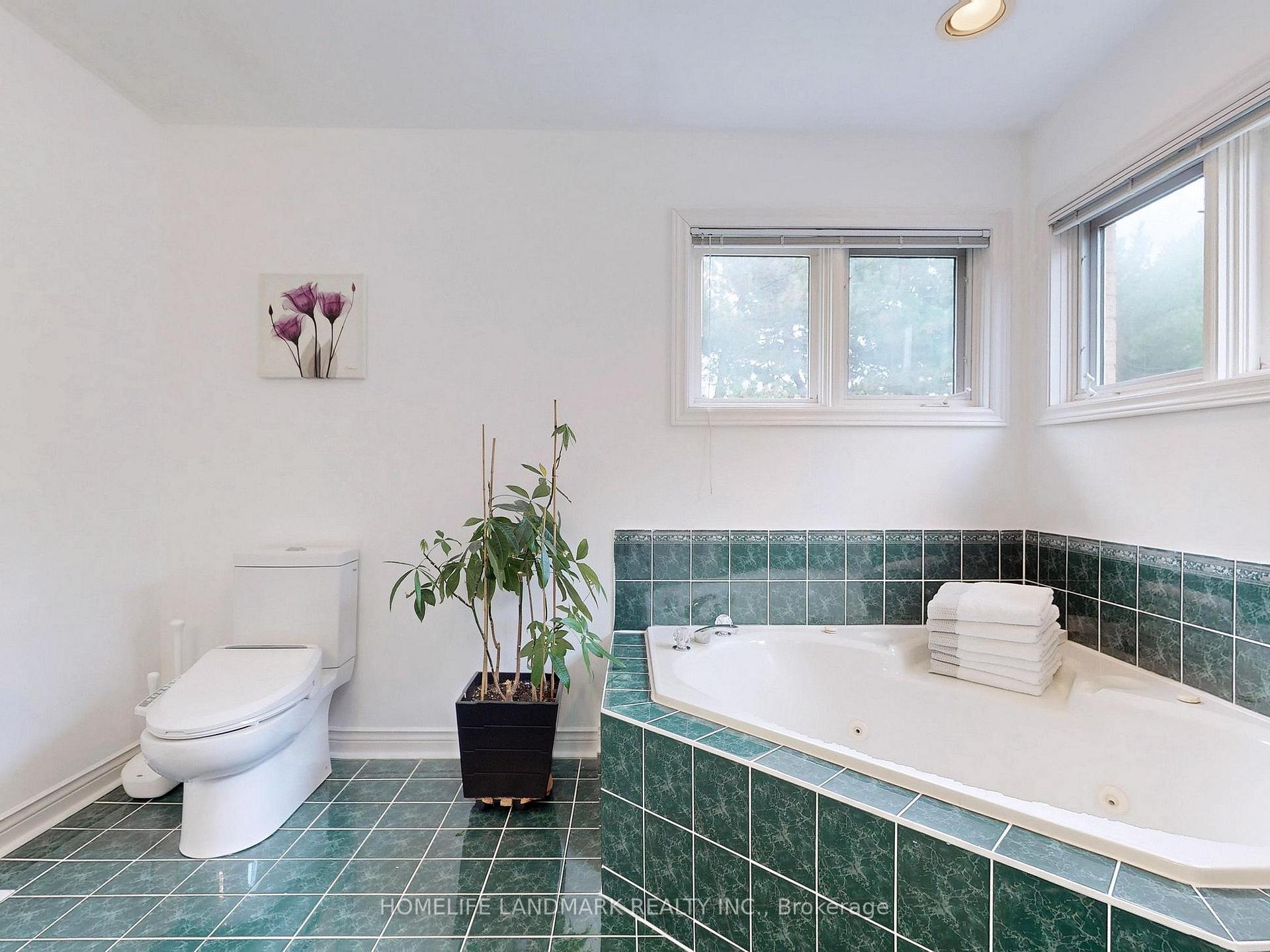 Photo 15 of 64 Bradgate Drive, Markham, Thornlea — HOMEH