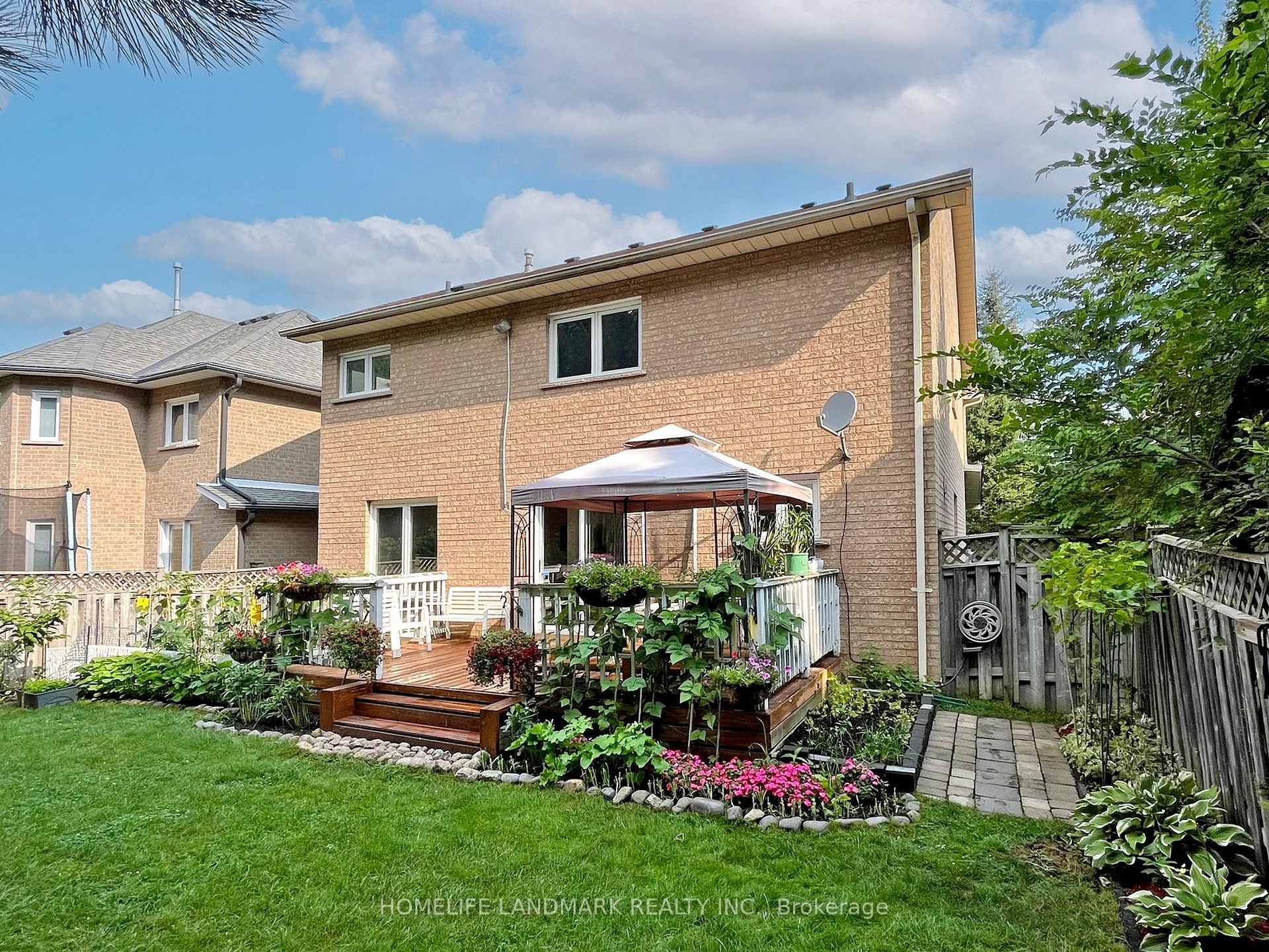 Photo 28 of 64 Bradgate Drive, Markham, Thornlea — HOMEH