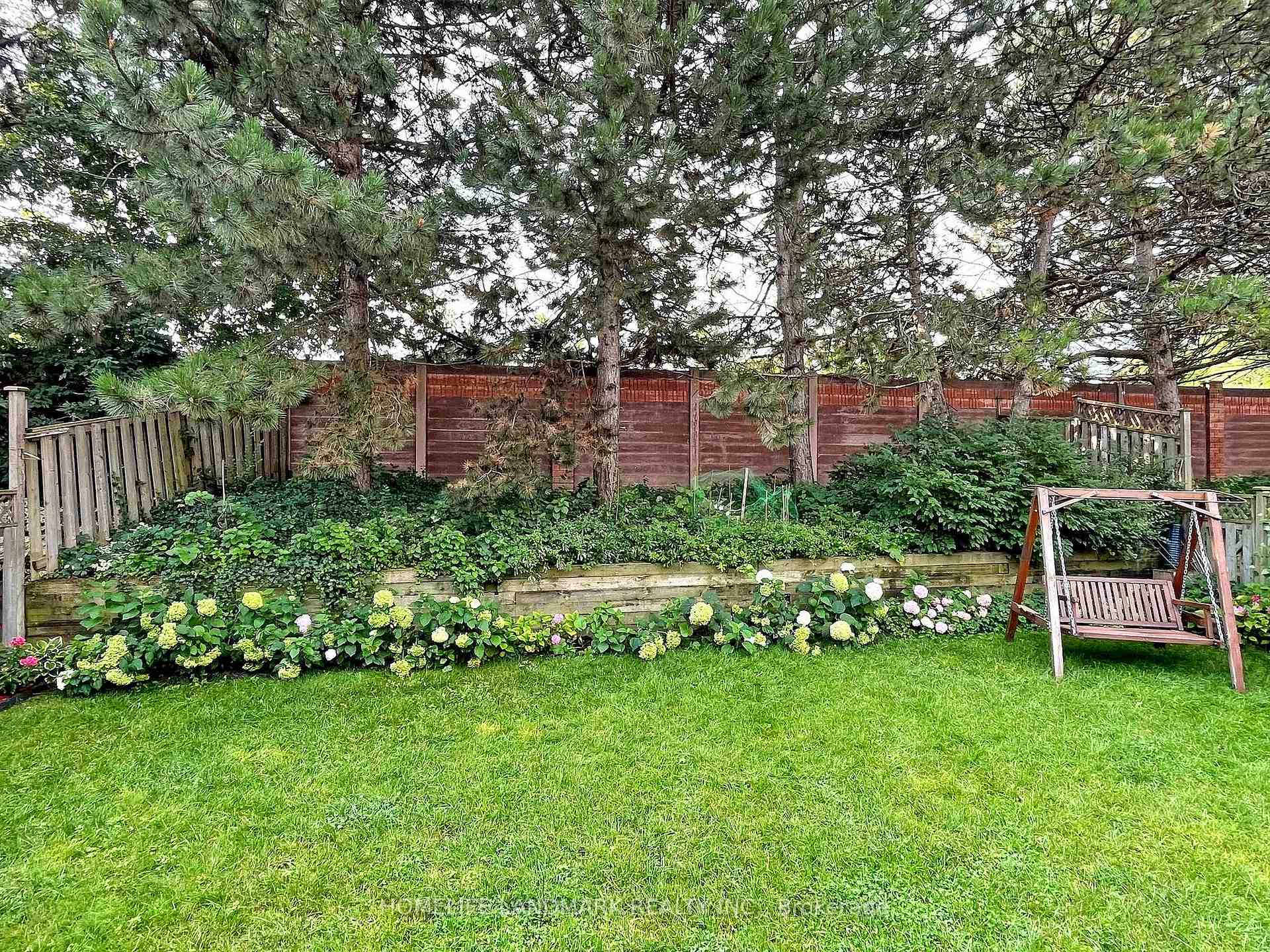 Photo 31 of 64 Bradgate Drive, Markham, Thornlea — HOMEH