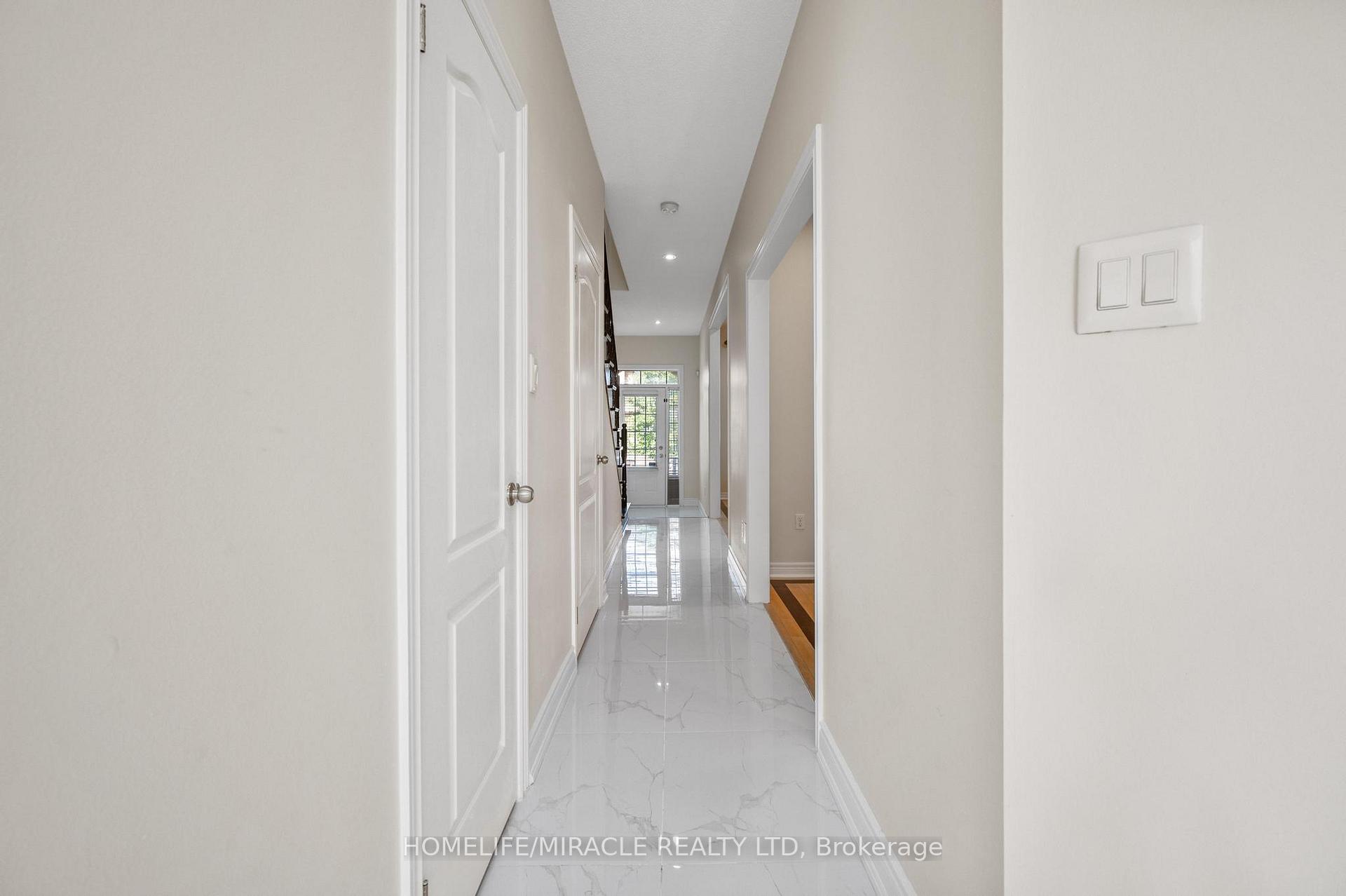 Photo 13 of 44 Wellsprings Drive, Brampton, Madoc — HOMEH