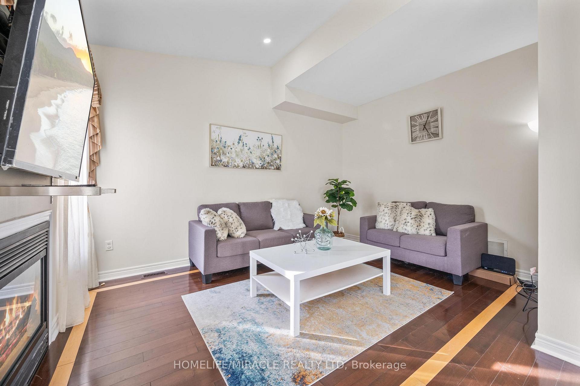Photo 22 of 44 Wellsprings Drive, Brampton, Madoc — HOMEH