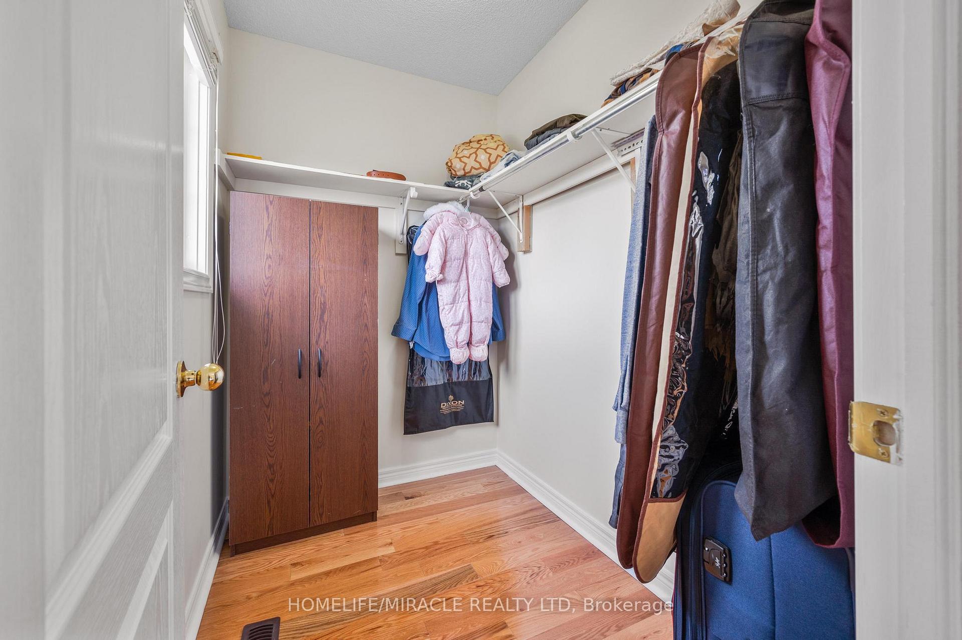 Photo 19 of 44 Wellsprings Drive, Brampton, Madoc — HOMEH