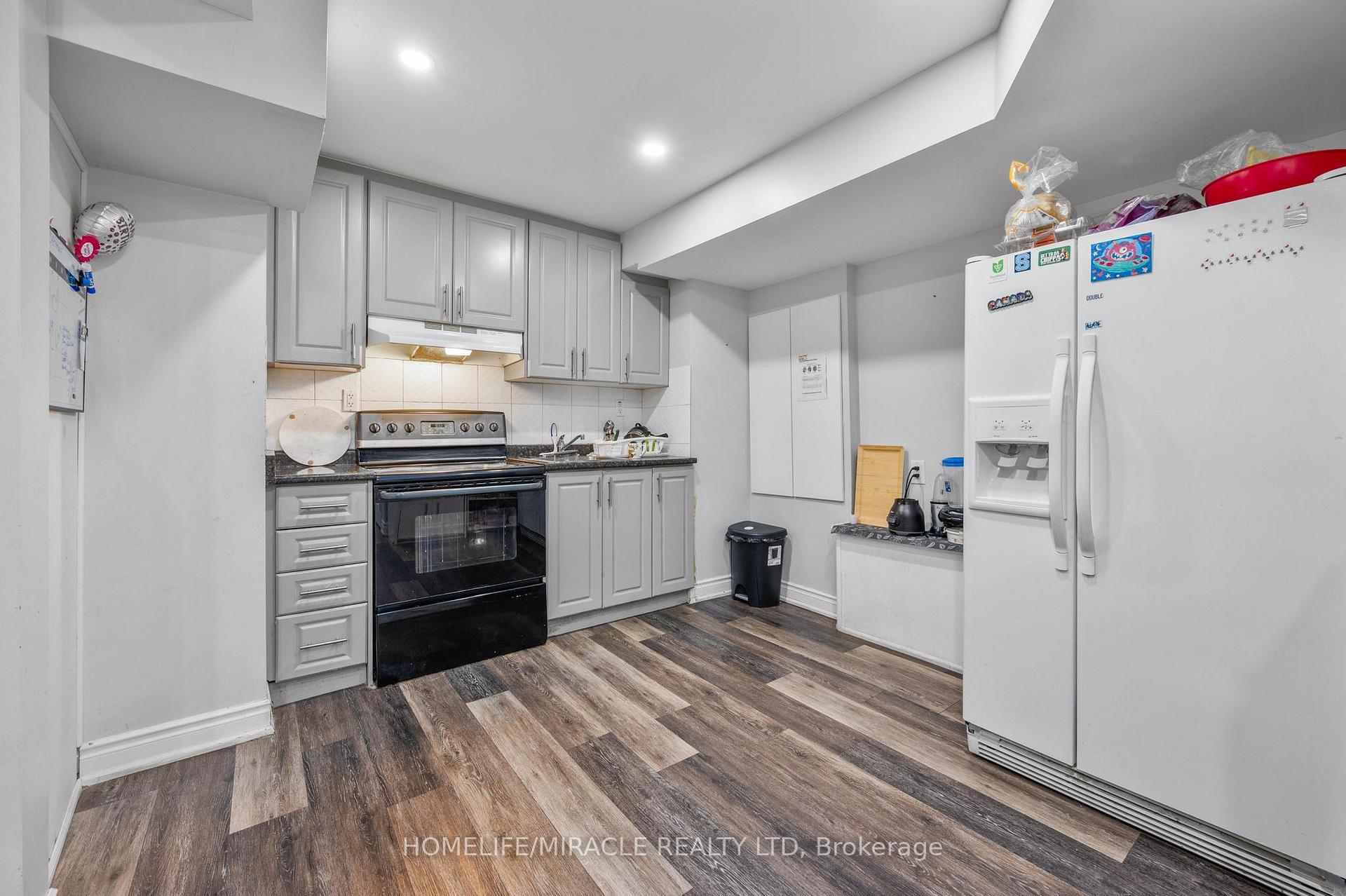 Photo 30 of 44 Wellsprings Drive, Brampton, Madoc — HOMEH