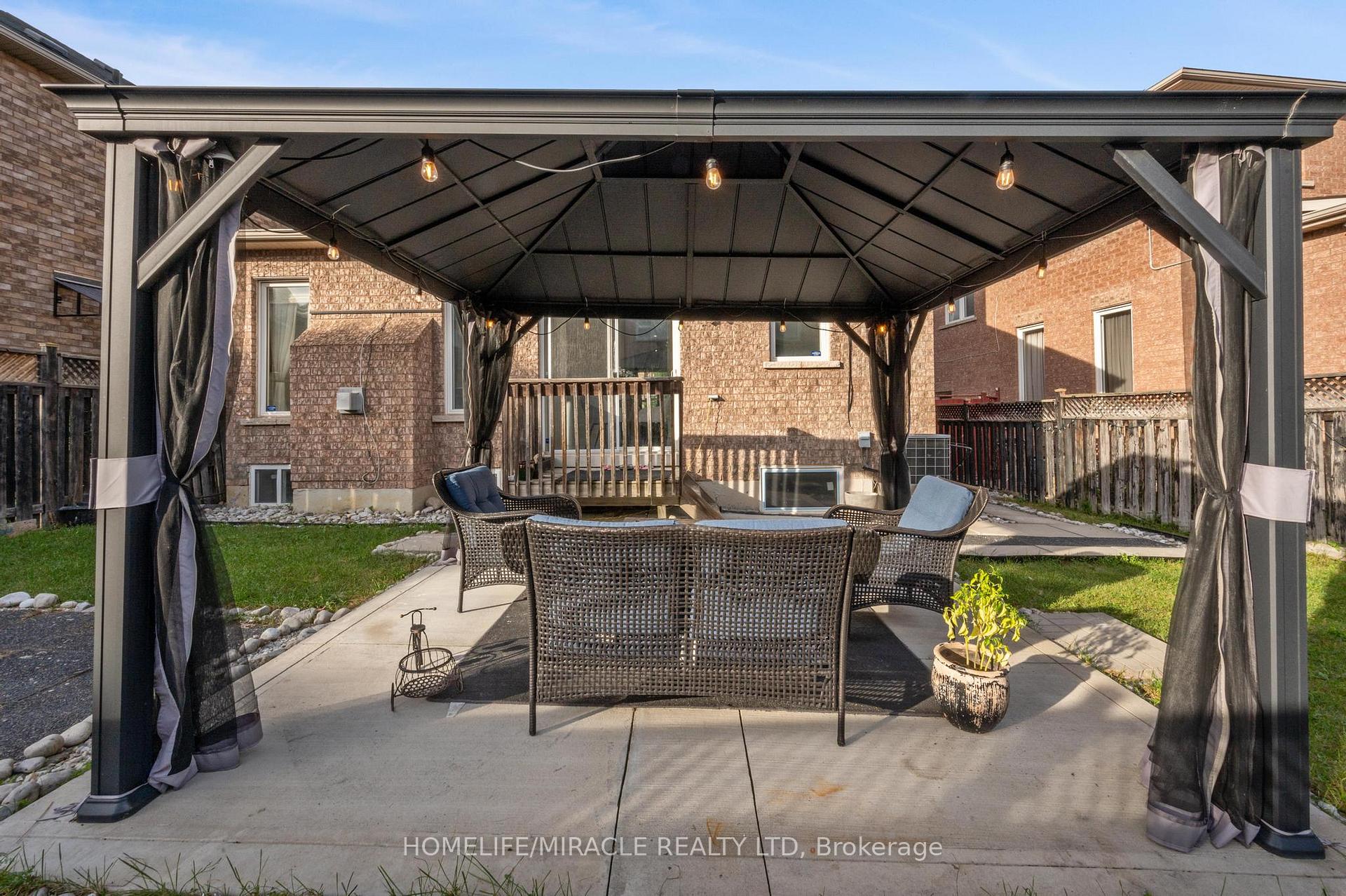 Photo 39 of 44 Wellsprings Drive, Brampton, Madoc — HOMEH