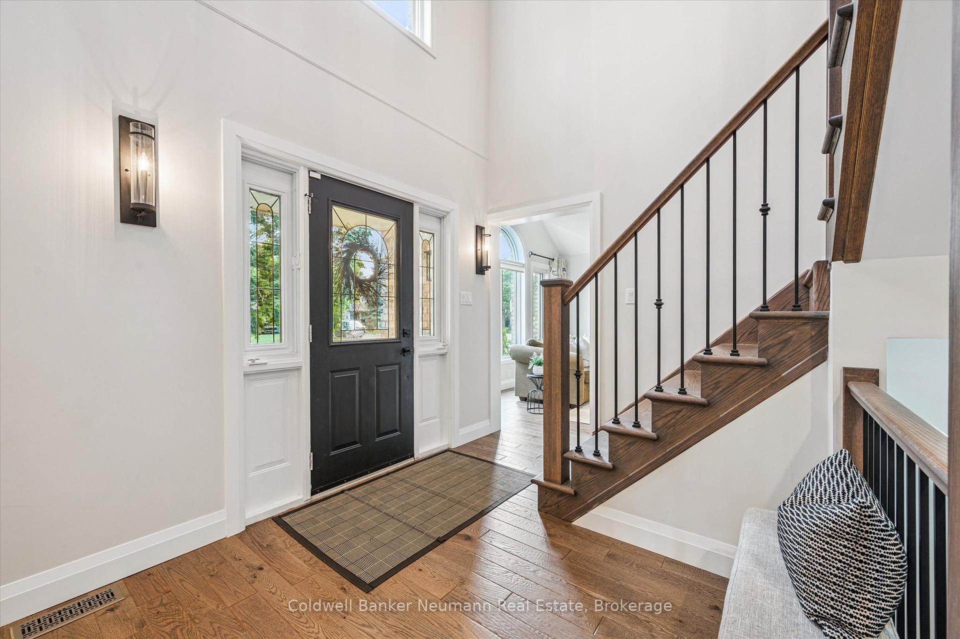 Photo 6 of 14 Bathgate Drive, Guelph, Kortright East — HOMEH