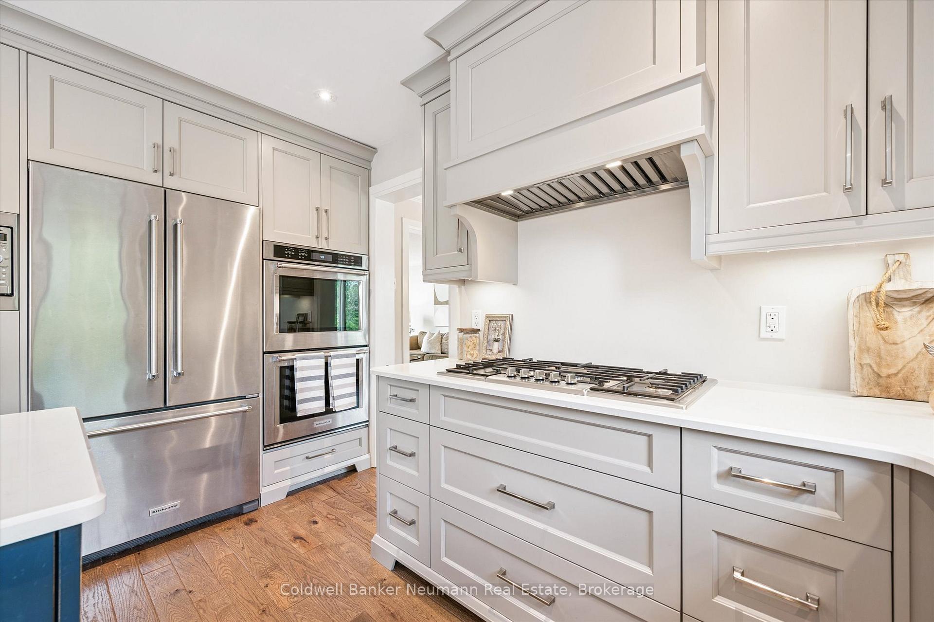 Photo 10 of 14 Bathgate Drive, Guelph, Kortright East — HOMEH