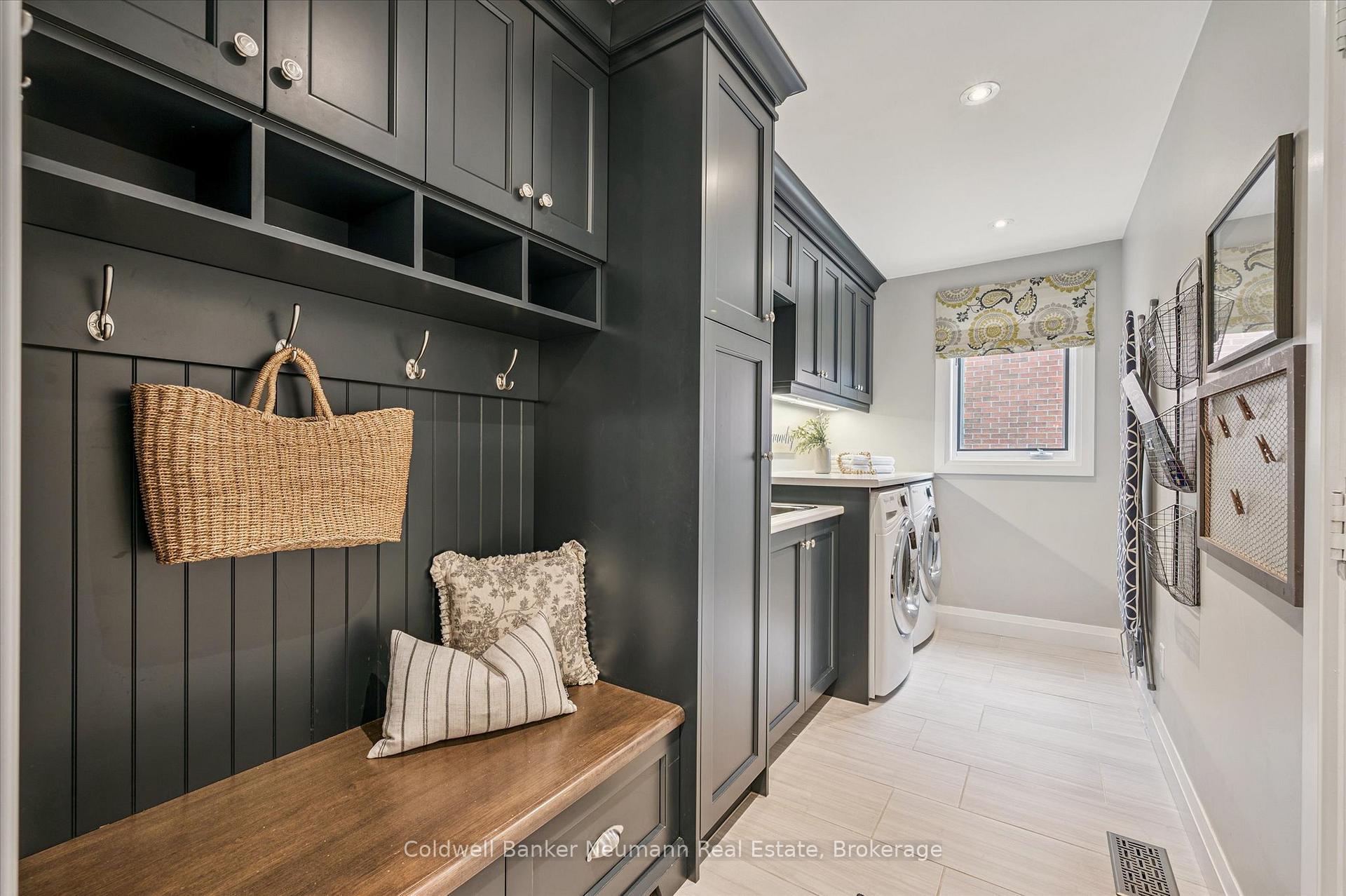 Photo 17 of 14 Bathgate Drive, Guelph, Kortright East — HOMEH