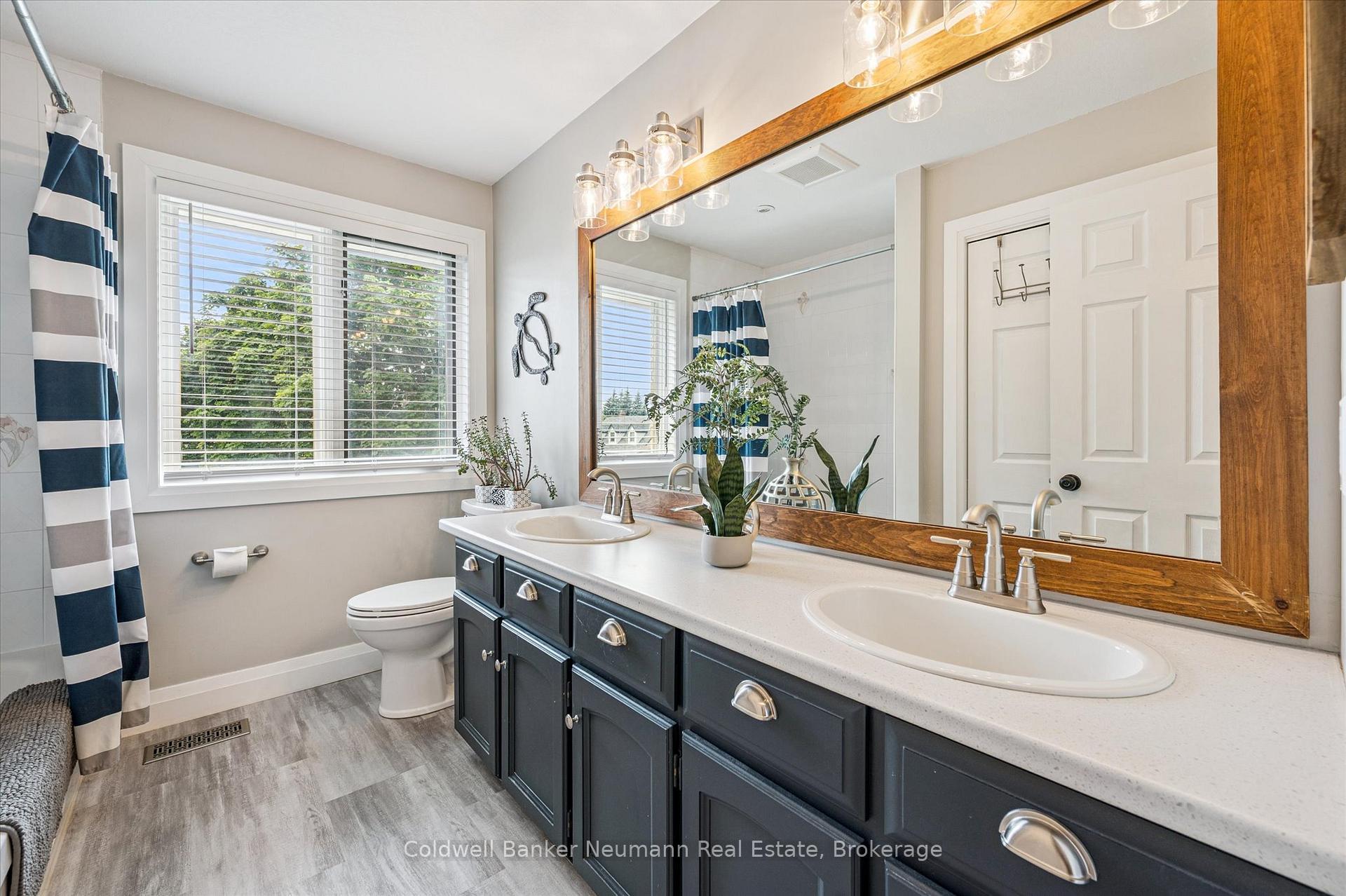 Photo 25 of 14 Bathgate Drive, Guelph, Kortright East — HOMEH