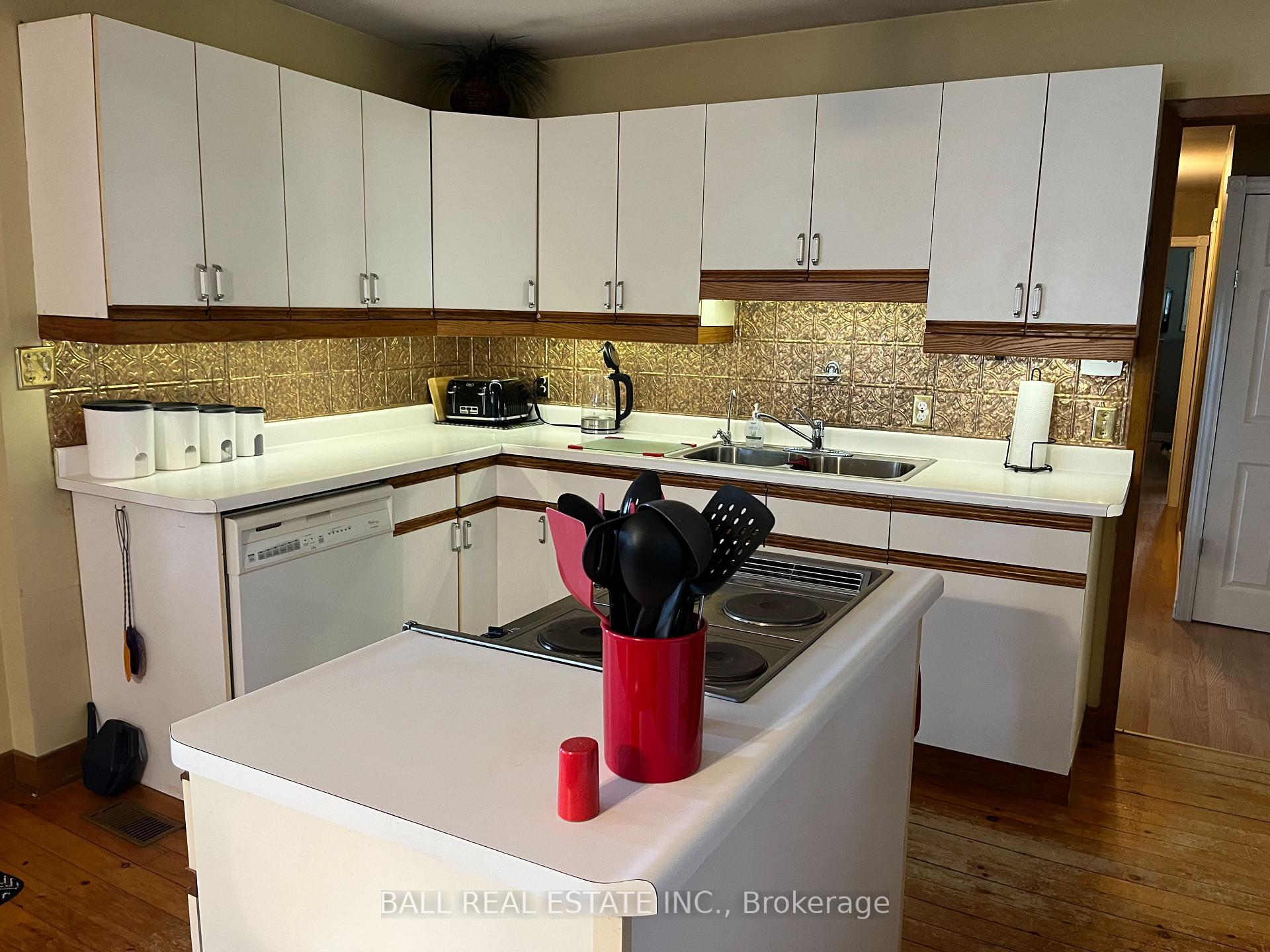 Photo 15 of 60 Millers Lane, Wollaston — HOMEH