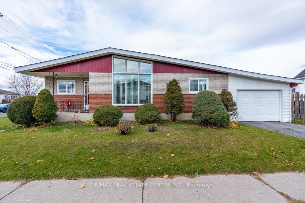 Photo 1 of 1401 Lascelle Avenue, Cornwall — HOMEH