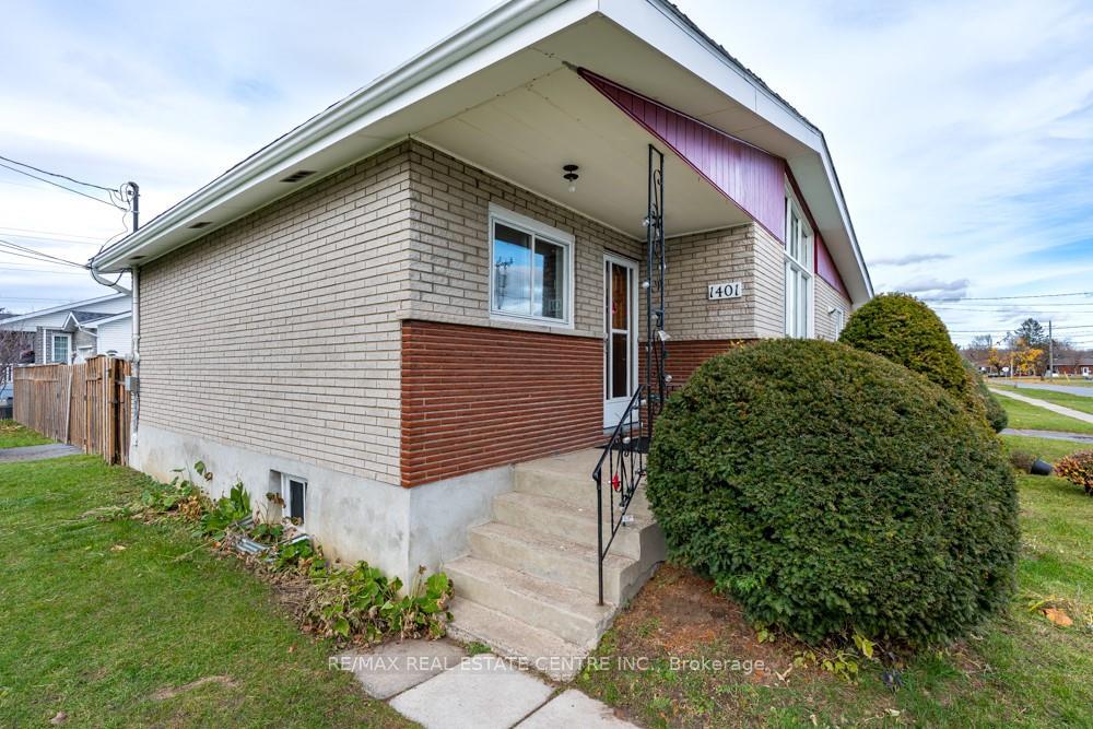 Photo 2 of 1401 Lascelle Avenue, Cornwall — HOMEH