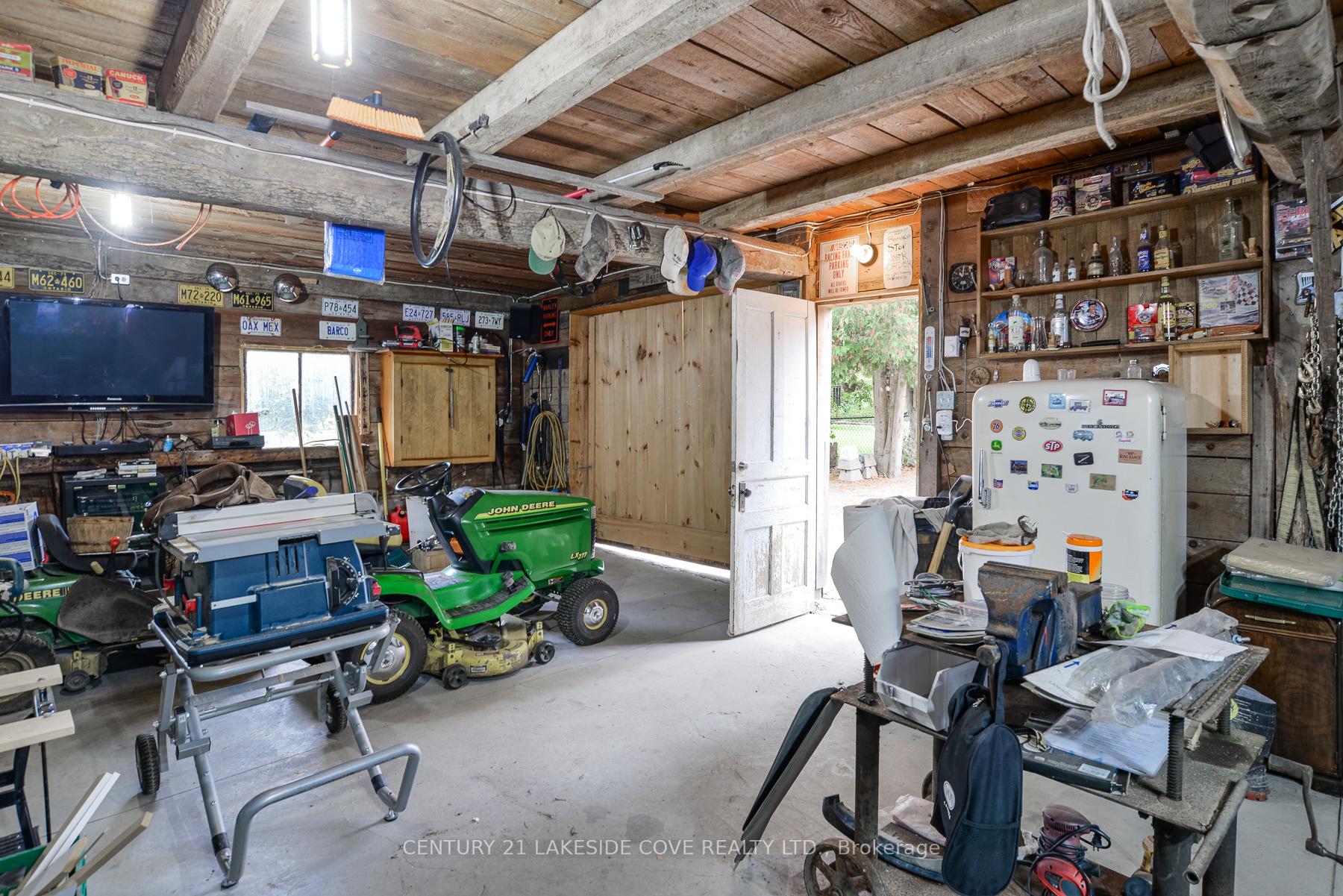 Photo 12 of 2193 Concession 4 Road, Ramara, Brechin — HOMEH