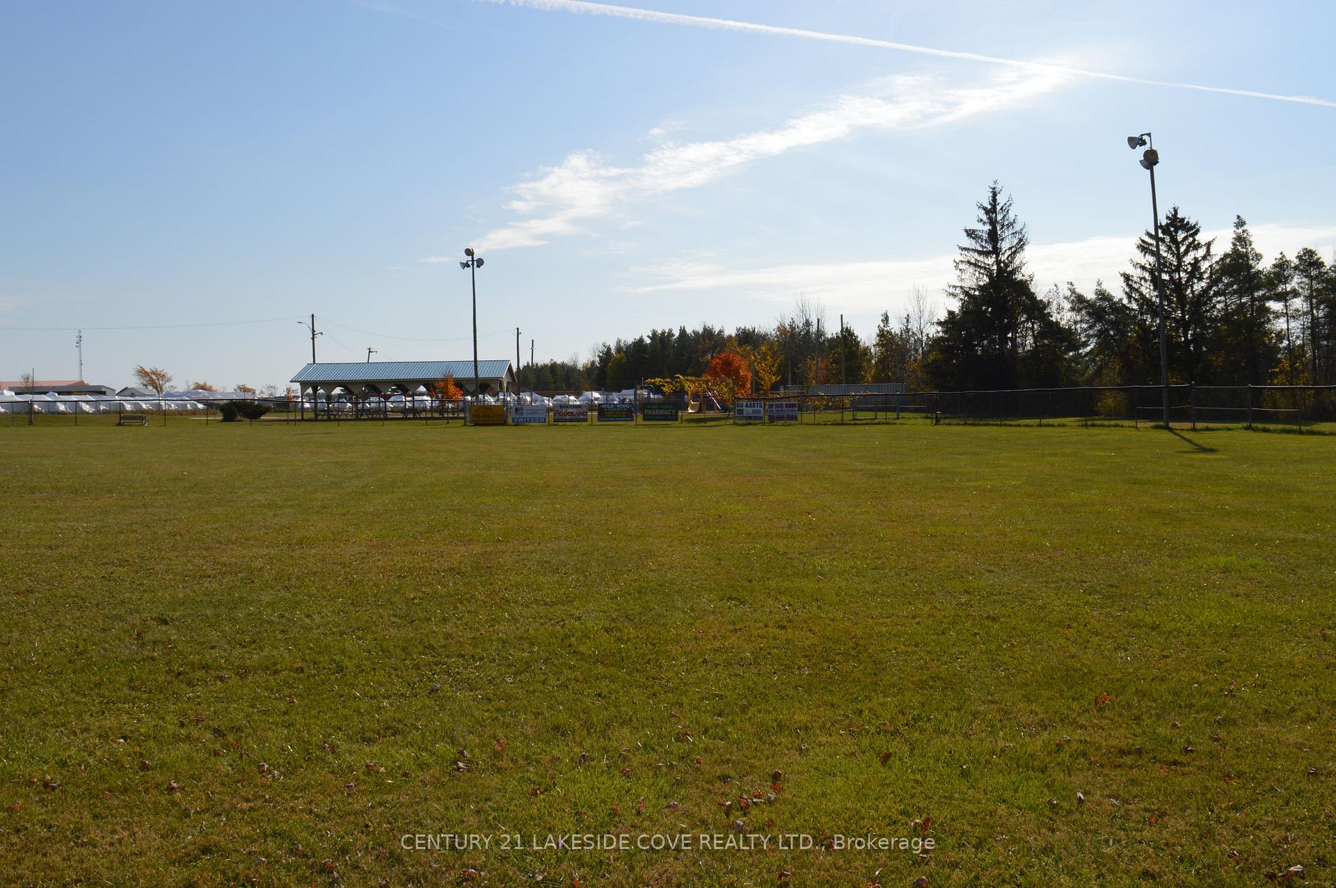 Photo 10 of 2193 Concession 4 Road, Ramara, Brechin — HOMEH
