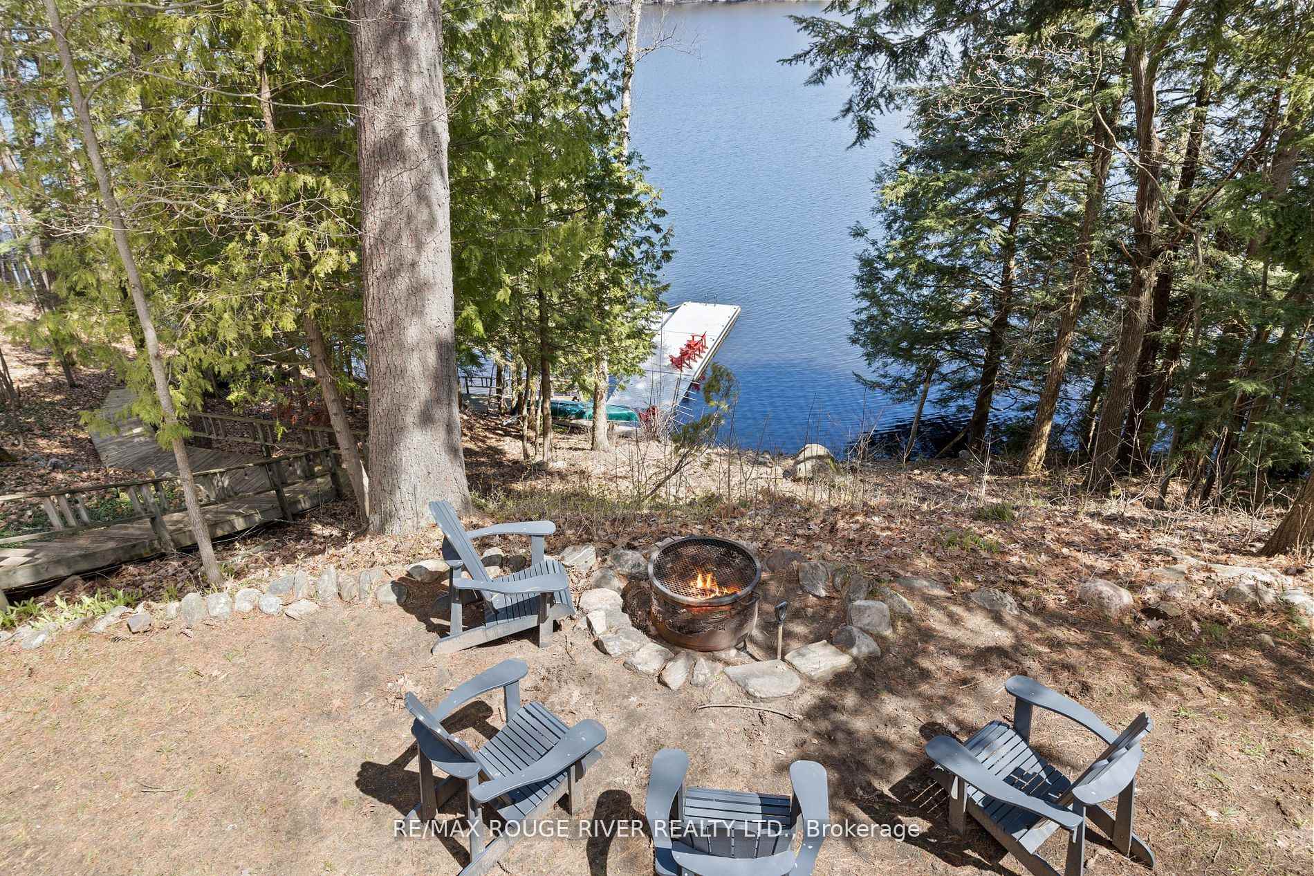 Photo 1 of 1111 Whitehead Farm Road, Gravenhurst, Muskoka (S) — HOMEH