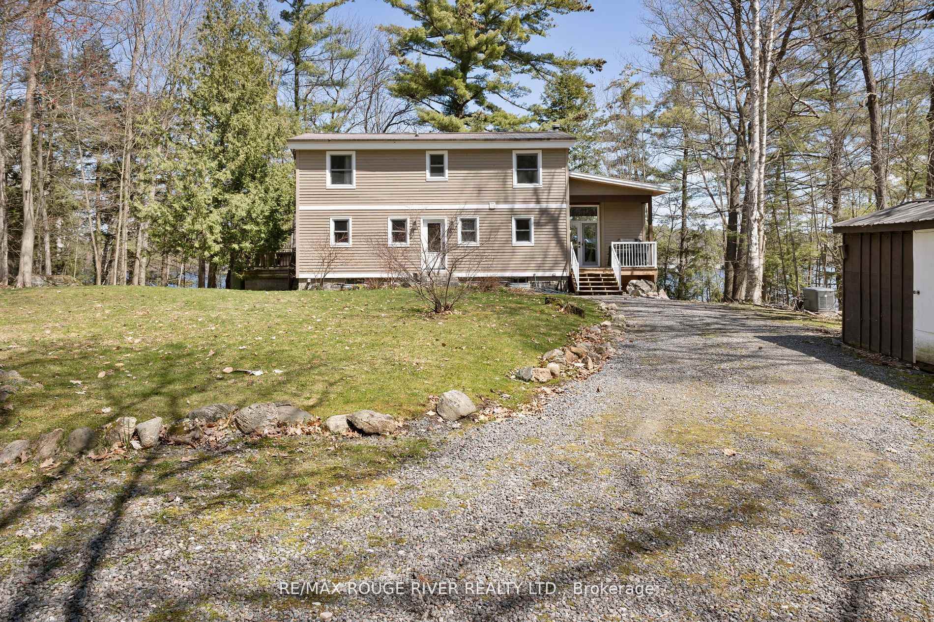 Photo 2 of 1111 Whitehead Farm Road, Gravenhurst, Muskoka (S) — HOMEH