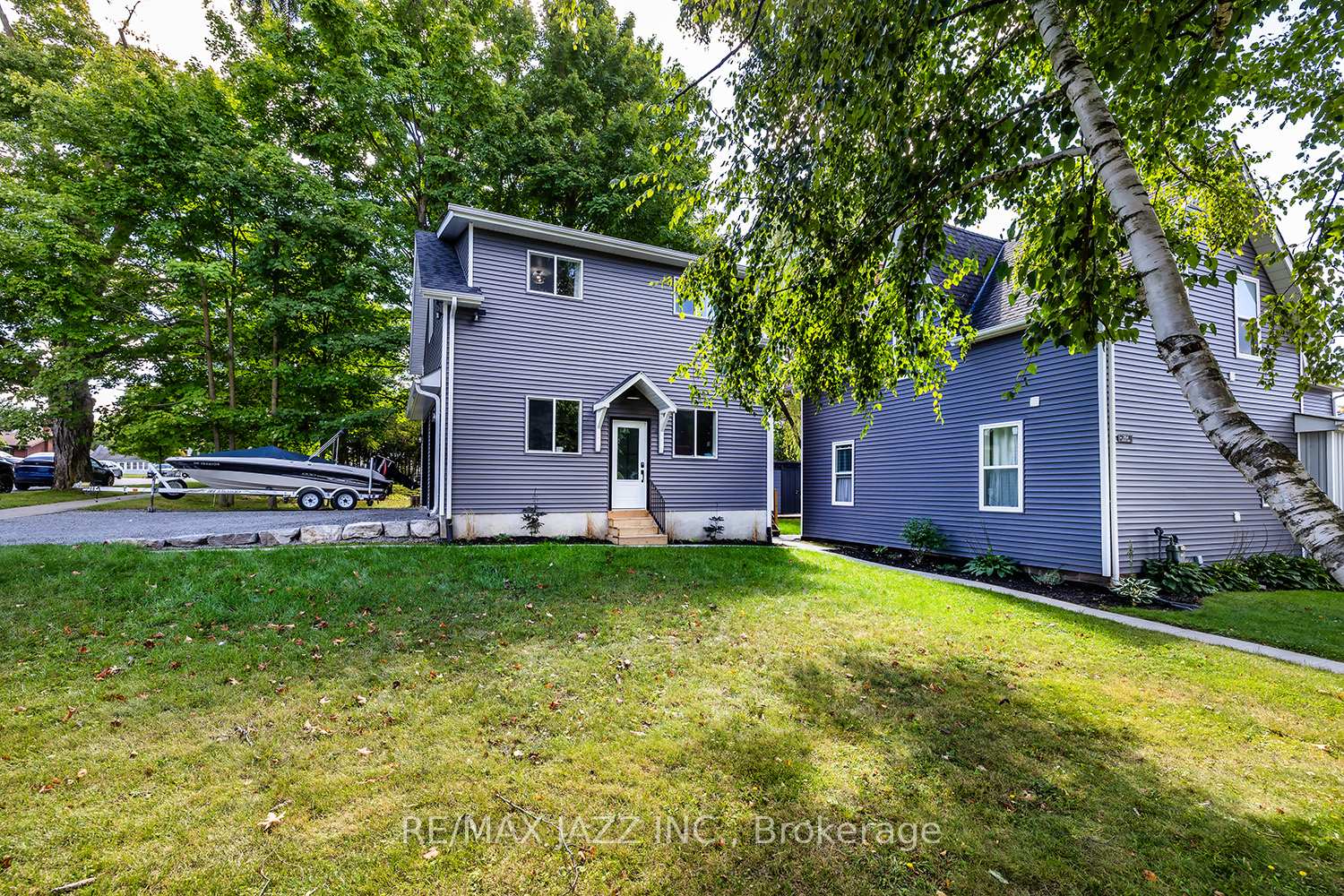 Photo 4 of 264 Mary Street, Scugog, Port Perry — HOMEH