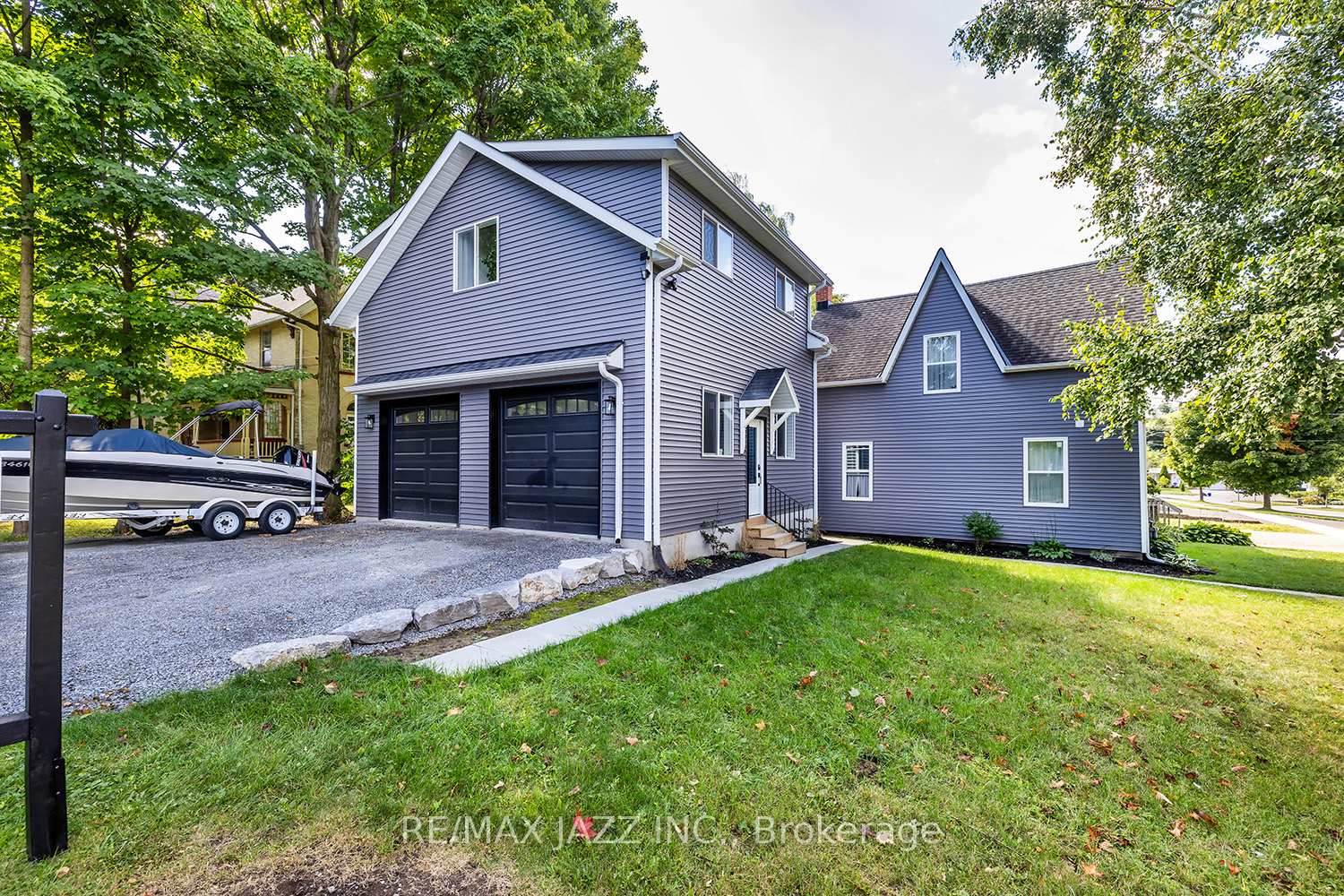 Photo 8 of 264 Mary Street, Scugog, Port Perry — HOMEH