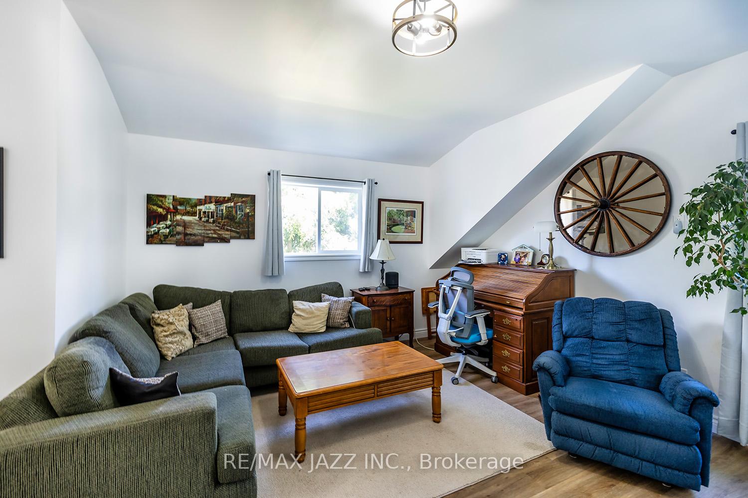 Photo 19 of 264 Mary Street, Scugog, Port Perry — HOMEH