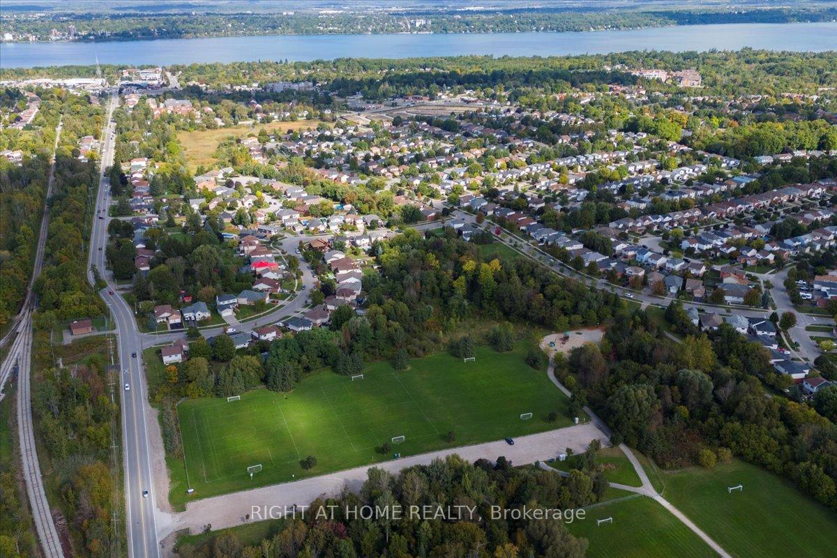 Photo 22 of 116 Herrell Avenue, Barrie, Painswick North — HOMEH