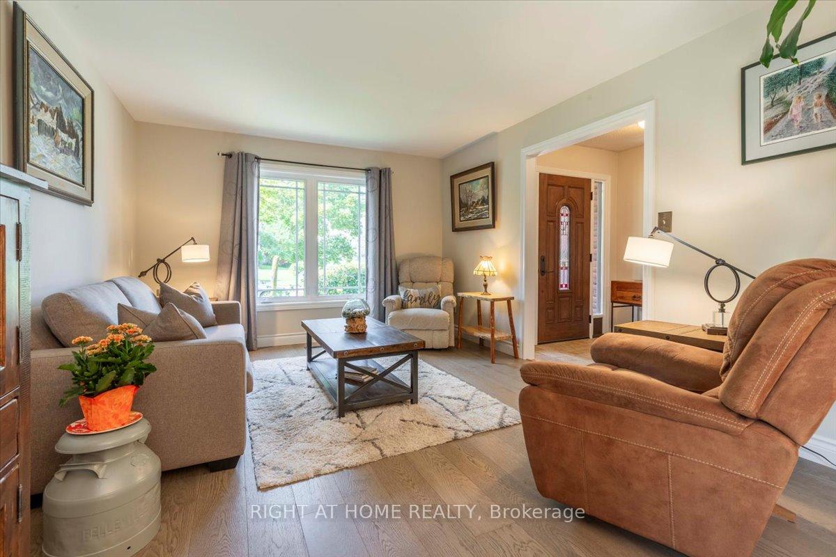 Photo 5 of 116 Herrell Avenue, Barrie, Painswick North — HOMEH