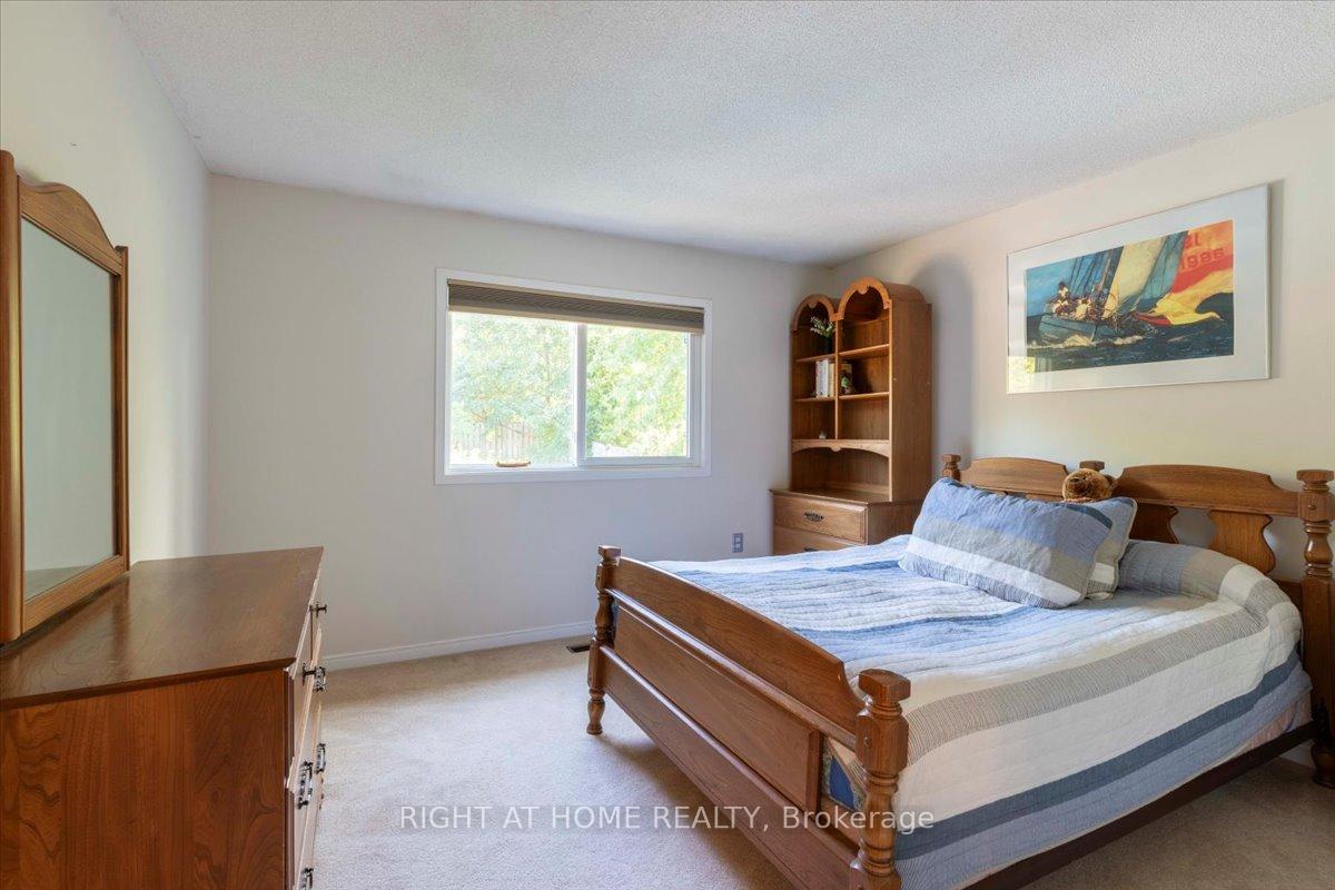 Photo 11 of 116 Herrell Avenue, Barrie, Painswick North — HOMEH